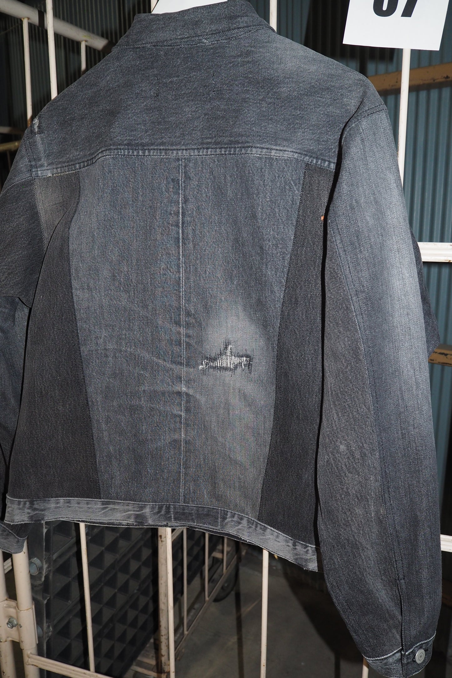 T JACKET 7