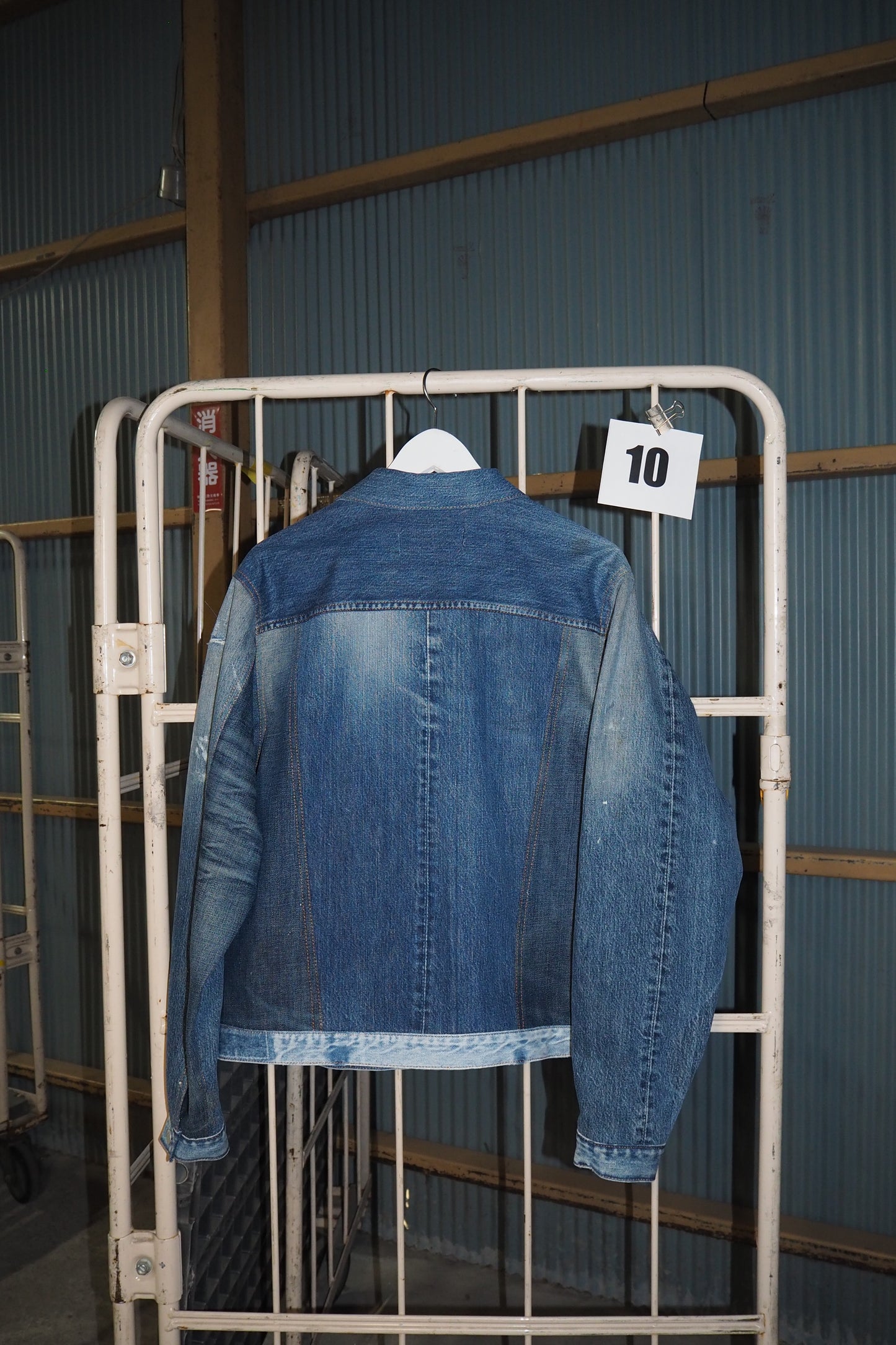 T JACKET 10