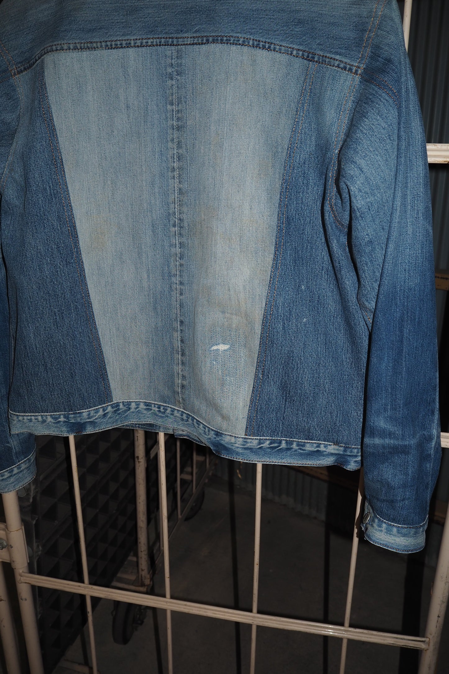 T JACKET 11