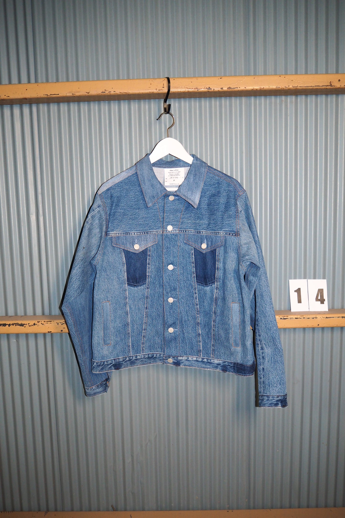 T JACKET 14
